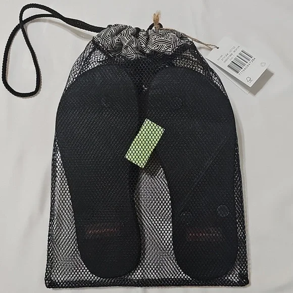 Sakroots Neon One World Encore Flip Flops Sandals - Picture 6 of 11